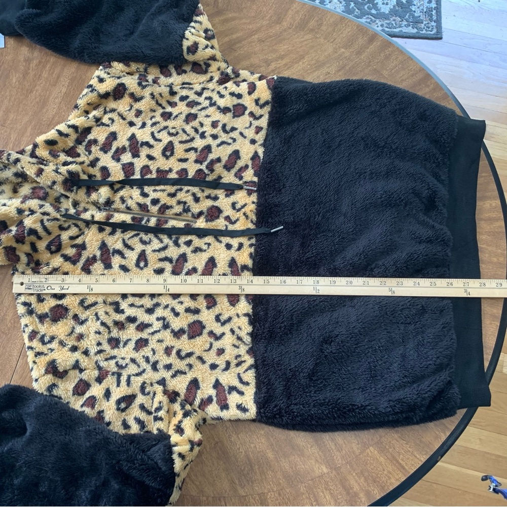 LEOPARD Print & Black Faux Fur Plush Sherpa Hoodie Sweatshirt Women’s Size Large - Picture 7 of 10
